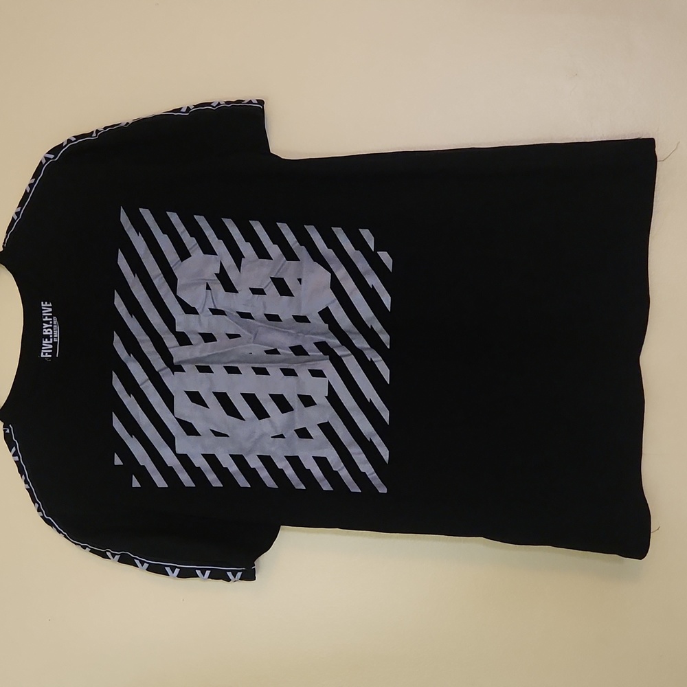 Size small black